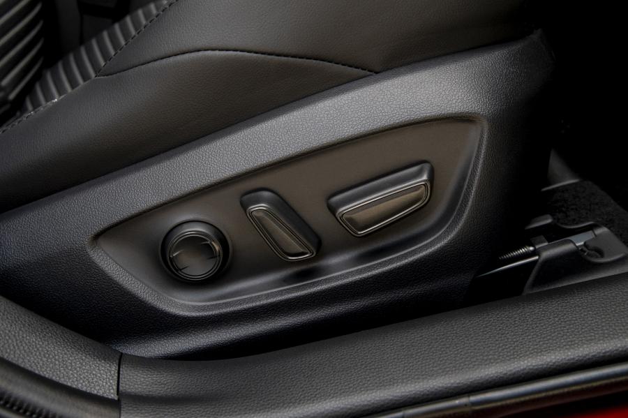 Детали интерьера Toyota Corolla Sedan 2020 года  (ZA) (фото 40 из 40)